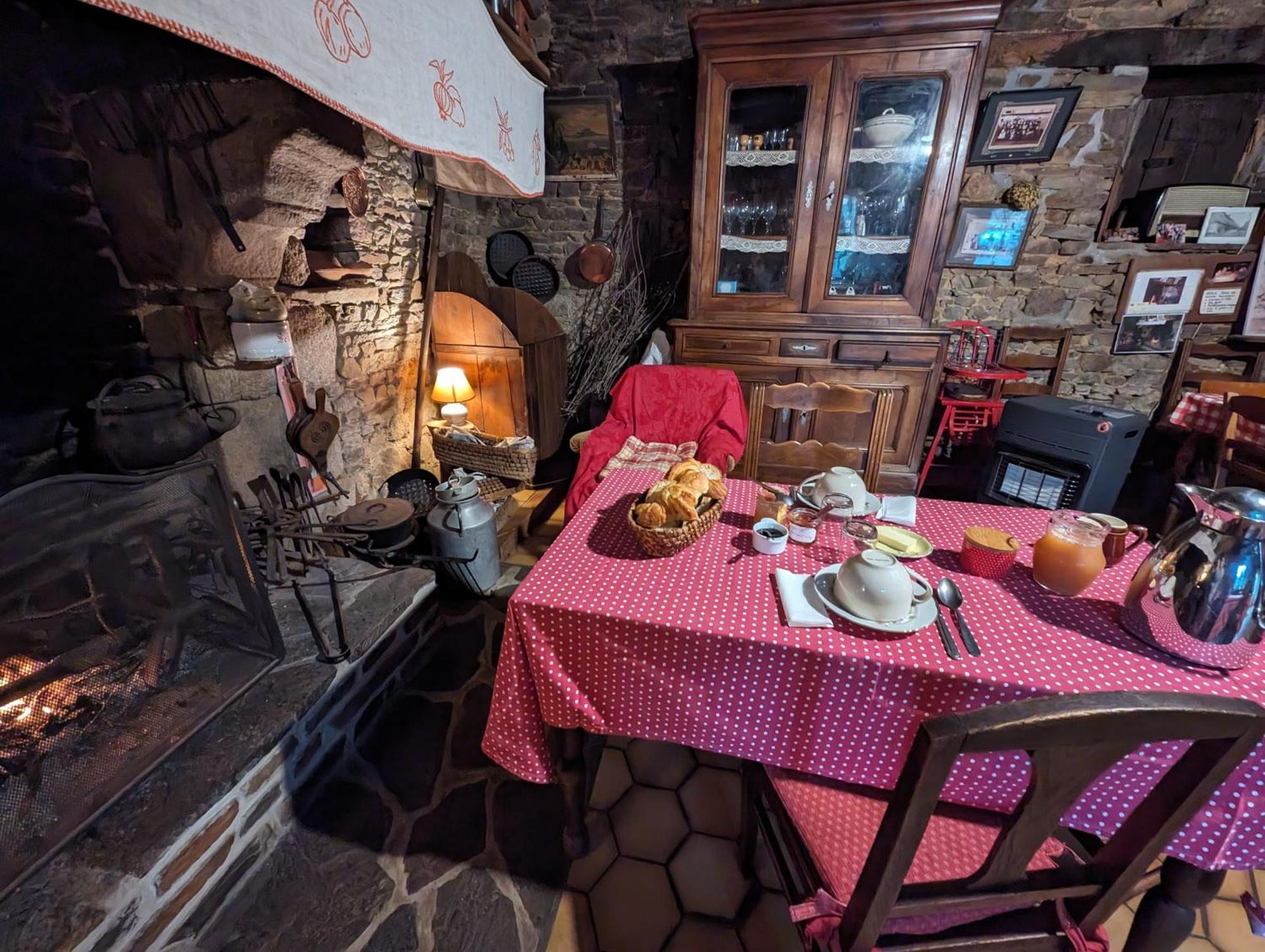 לינה וארוחת בוקר Le Teilleul Ferme De La Gortiere מראה חיצוני תמונה